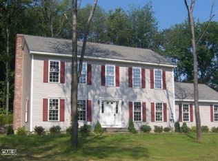 15 Tulip Tree Ln, Bethlehem, CT 06751