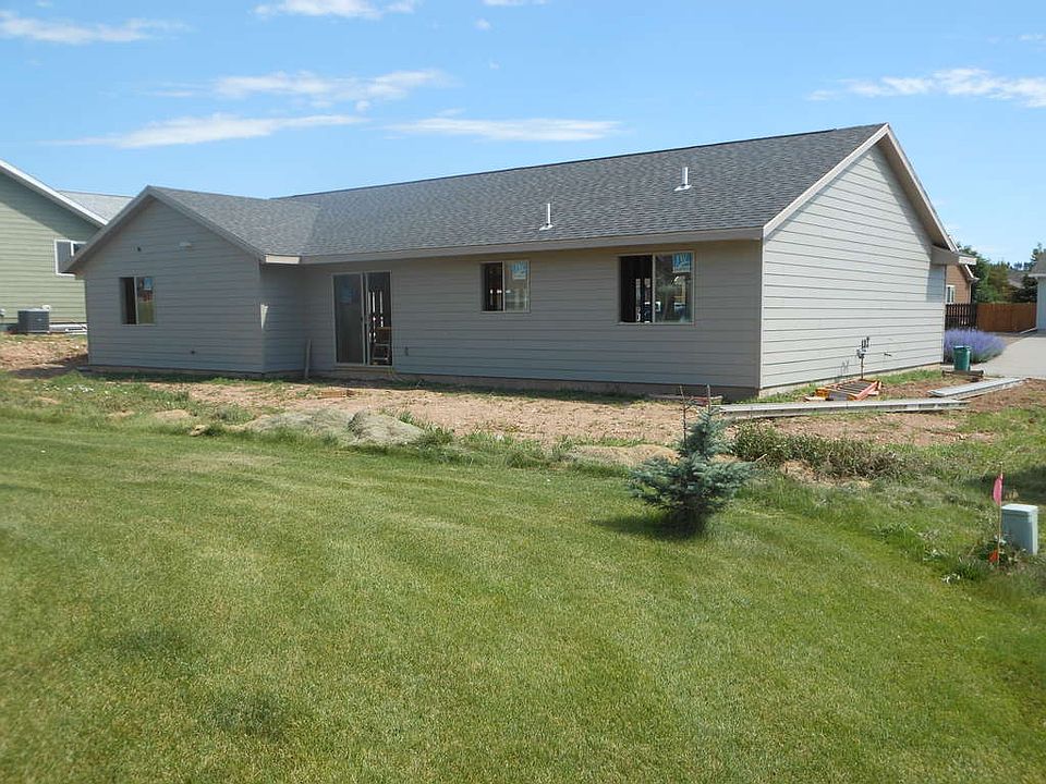 2nd image of 10055 Laramie Ln