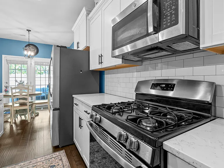 566 Esaw Dr — Photo 7