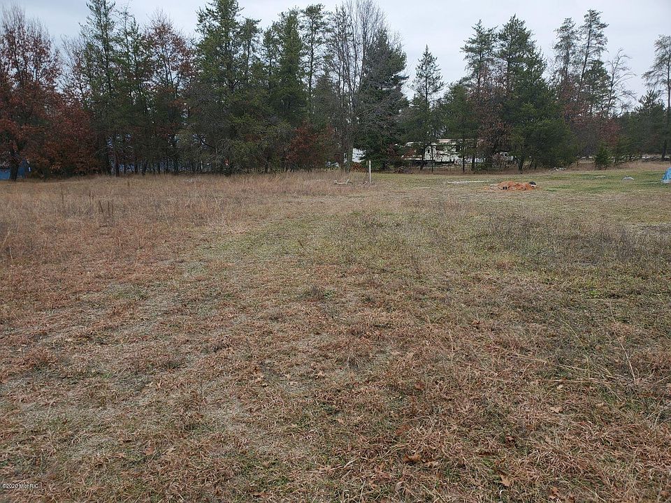 2nd image of 1041 W Our Rd