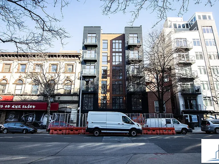 263 Franklin Ave #1A — Photo 11