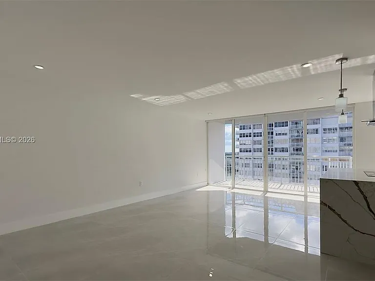 18051 Biscayne Blvd #1601 — Photo 10