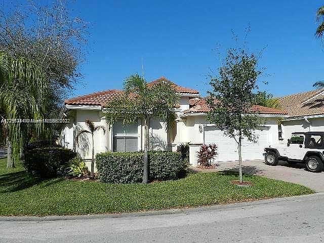 1st image of 5089 SW 33rd Way