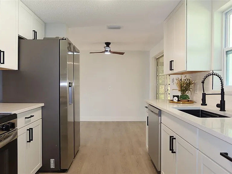 1808 Harpoon Dr — Photo 4