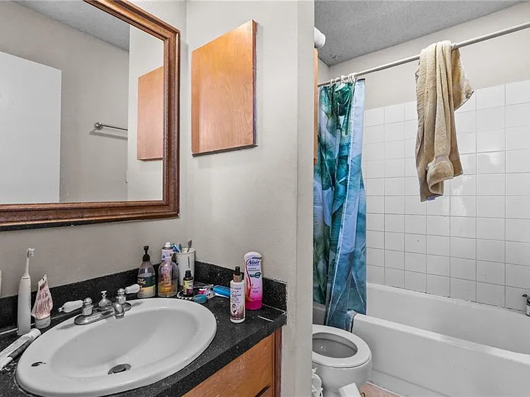 2510 San Gabriel St #303 — Photo 11