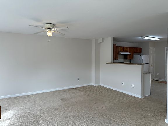 4th image of 109 Munsons Hill Ct