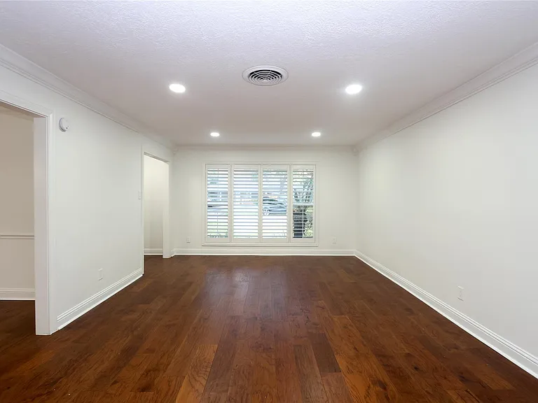 4839 McDermed Dr — Photo 4