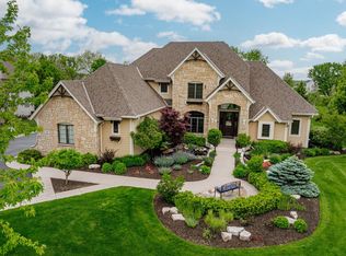 N39W23802 Broken Hill Cir N, Pewaukee, WI 53072