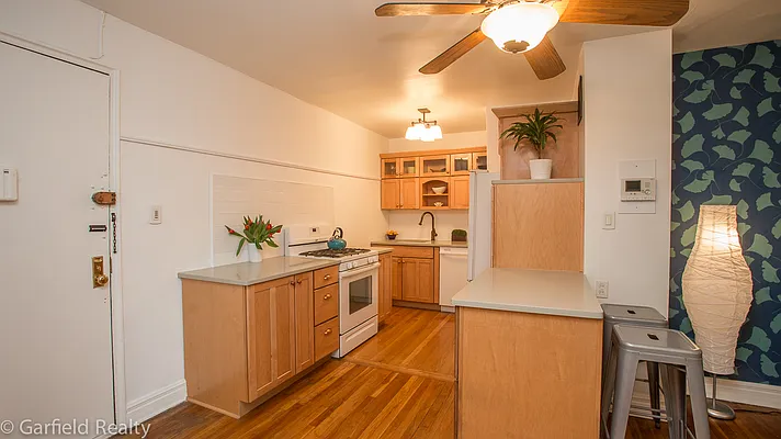 Sold by Garfield Realty  | media 23