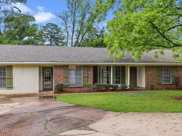 110 Dickson Dr, Brandon, MS 39042