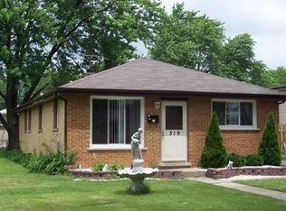 319 E Jefferson St, Bensenville, IL 60106