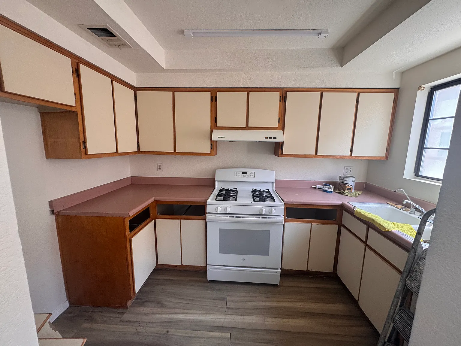 2 bed, 1300 sqft, $2,800 — Photo 2