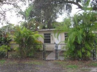 6200 Garfield St, Hollywood, FL 33024