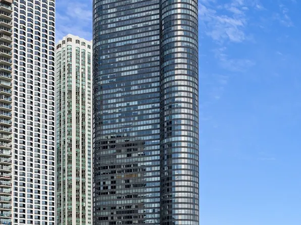 155 N Harbor Dr APT 3014, Chicago, IL 60601