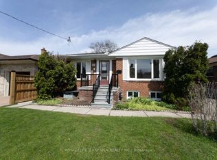 12 N Heights Rd, Toronto, ON M9B2T1