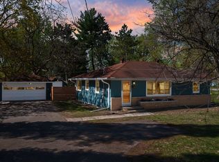 3021 W Old Shakopee Rd, Bloomington, MN 55431