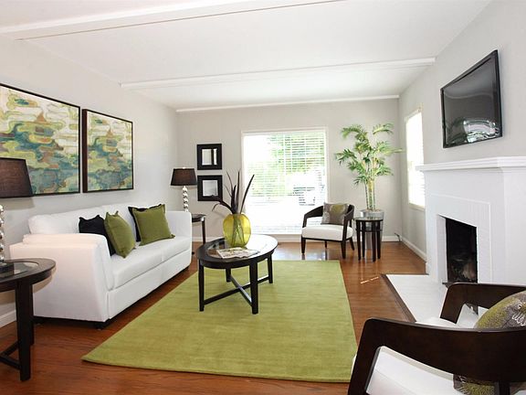 2nd image of 1120 Killarney Ln