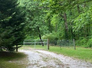 5237 Farmall Dr, Fayetteville, NC 28306