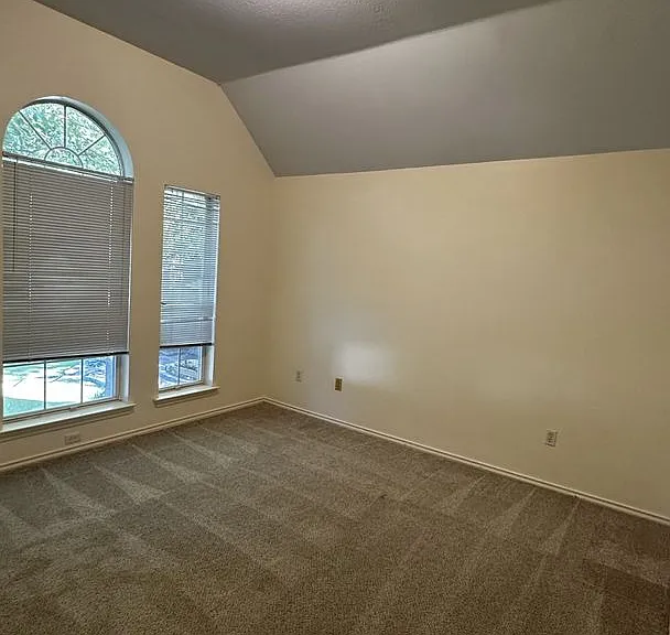 18532 Bay Pines Ln — Photo 11