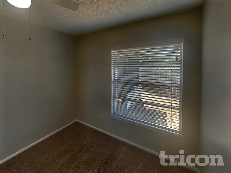 1239 La Mesa Ave — Photo 11