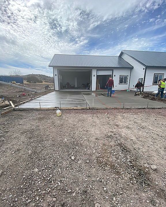 2nd image of 360 W Central Ave
