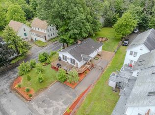 15 Prospect St, Farmington, NH 03835