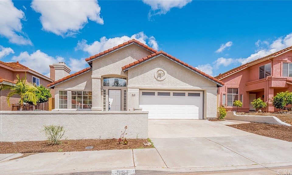 1st image of 531 Avenida Verde