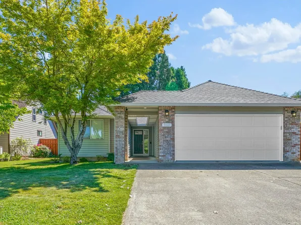 962 S Fir Ct, Canby, OR 97013