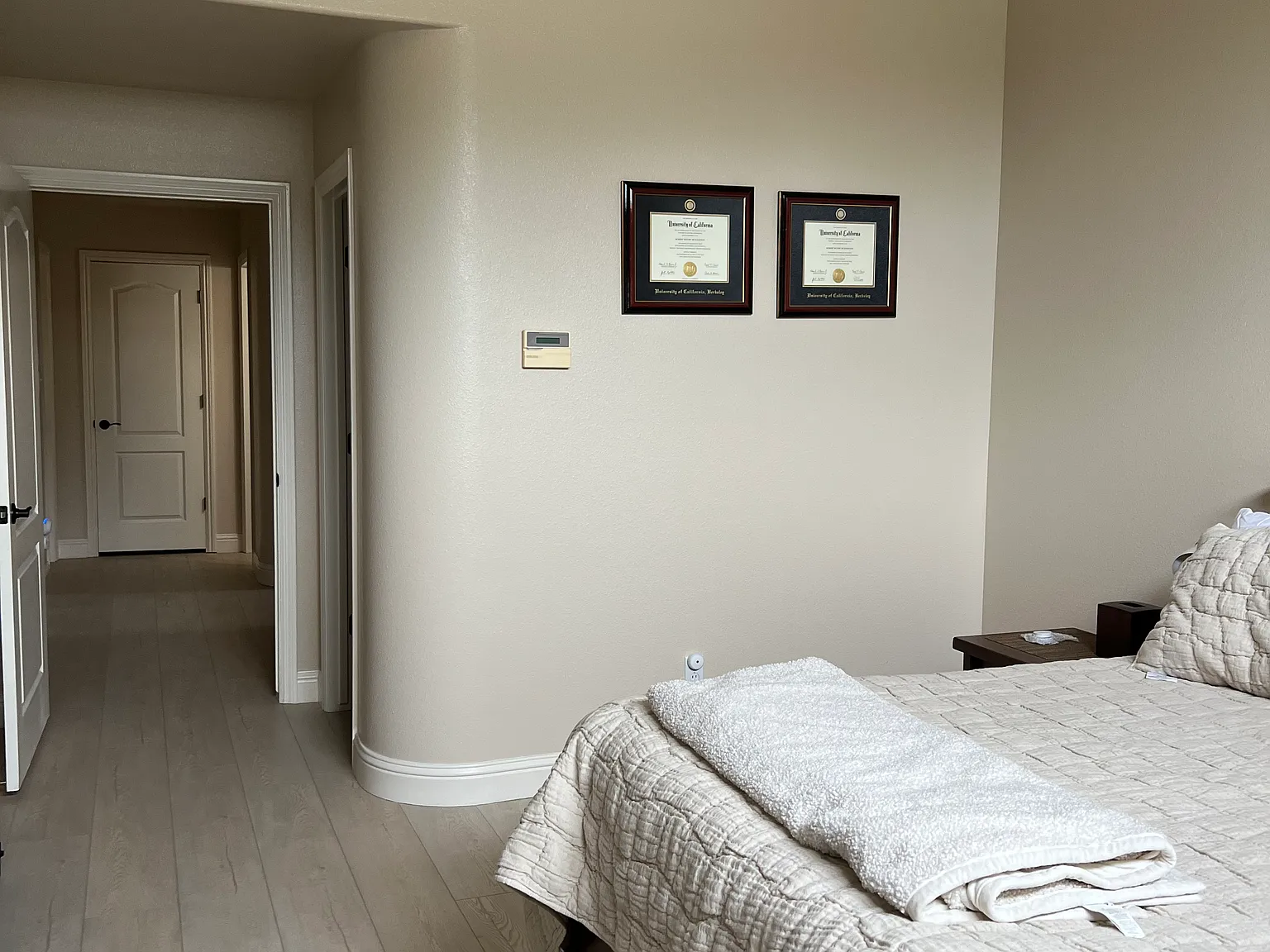 3 bed, 1819 sqft, $2,900 — Photo 2