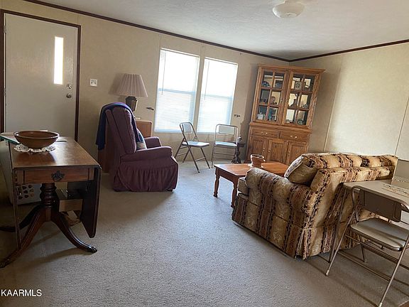3rd image of 1037 Southgate