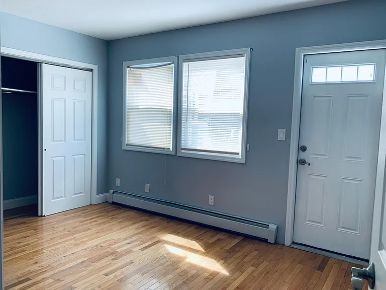 190 Shepherd Ave #1 — Photo 8
