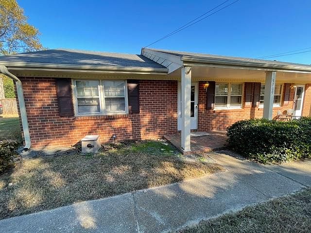 1st image of 5709 Meer St #A