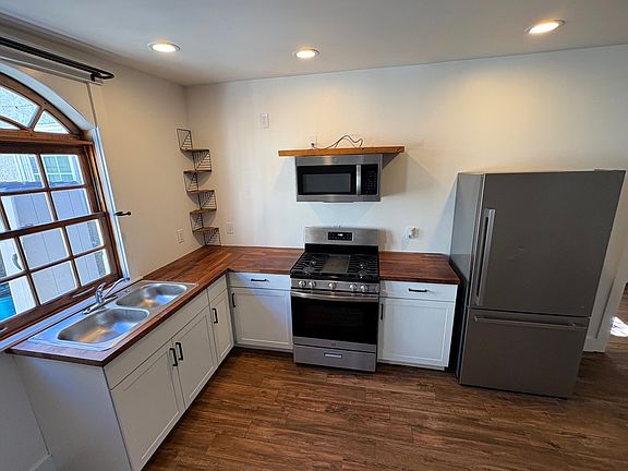 3232 Central Ave Kitchen area_11072025