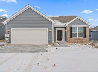 10975 Thomas St, Winfield, IN 46307