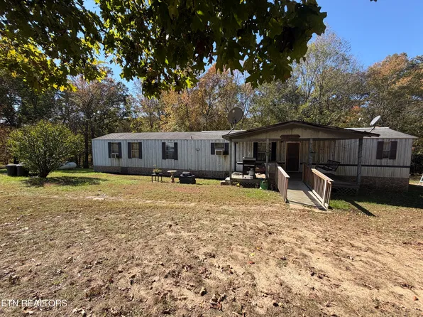 825 Ridge Gap Rd, Rockwood, TN 37854