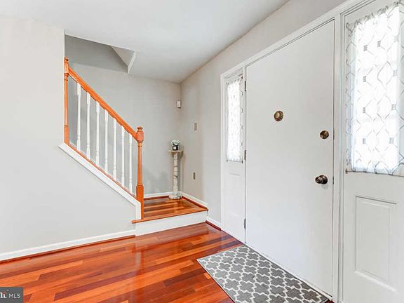 2nd image of 447 Spruce Dr