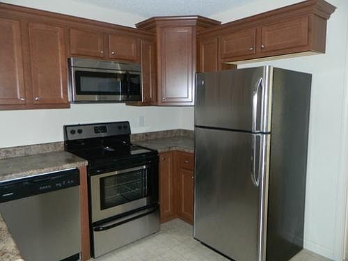 4th image of 2781 Peoples St APT 207