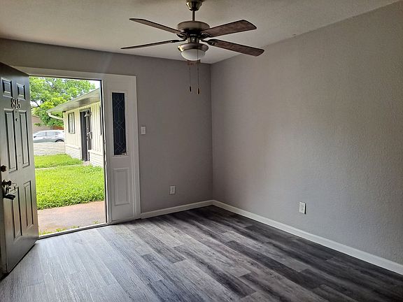 2nd image of 815 Bluebird Dr