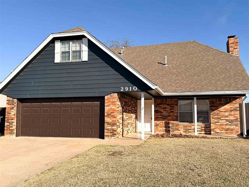 1st image of 2910 NE Bellevue Cir