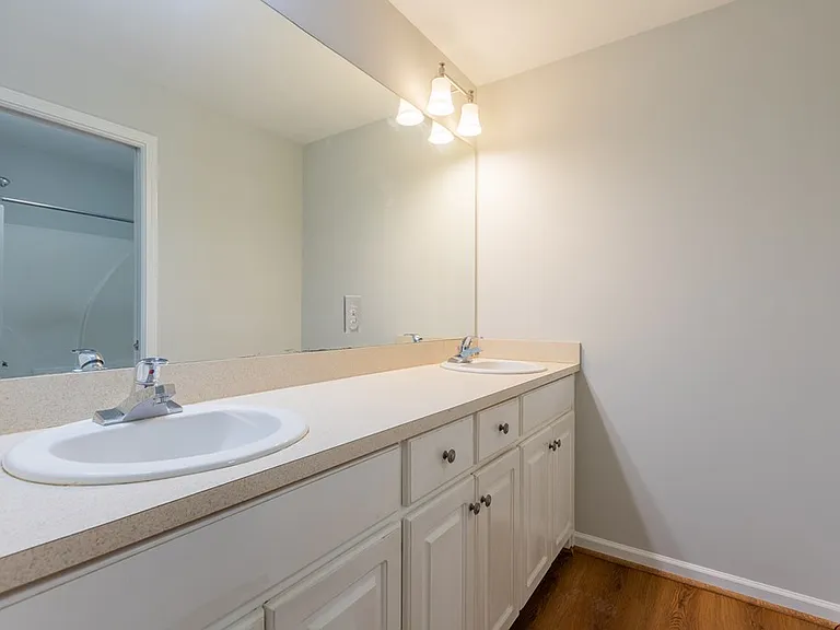 4525 Village Ct — Photo 41