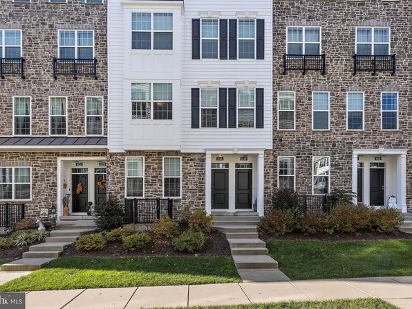 104A Corvus Cir, Media, PA 19063