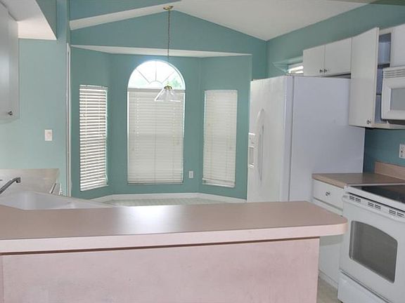 3rd image of 14126 Weymouth Run