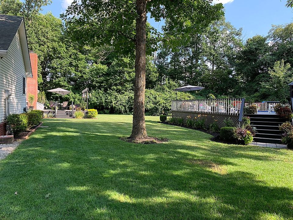 2nd image of 5712 Rahke Rd