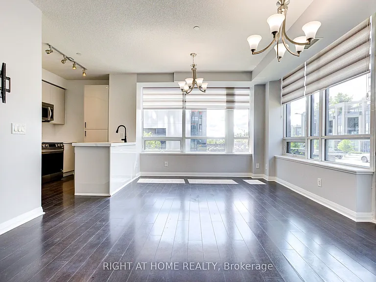 55 Eglinton Ave W #101 — Photo 7