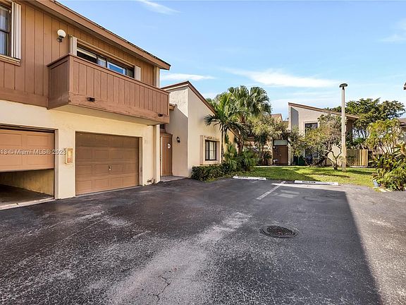 5th image of 10639 SW 113th Pl #79D