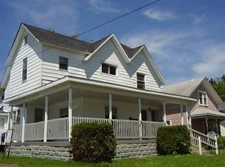 105 E State St, Scottville, MI 49454