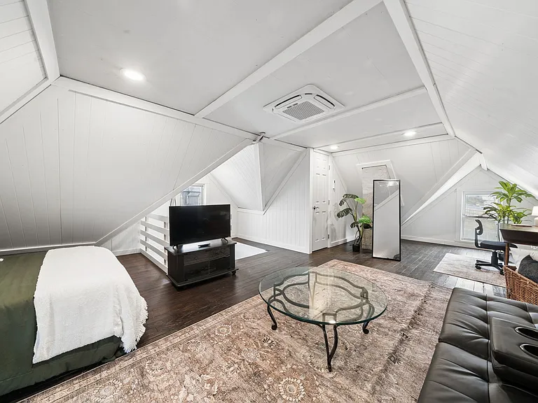 6 Webster Ave — Photo 13