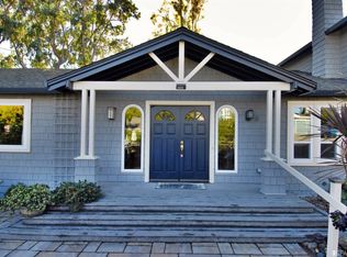 9 W Summit Dr, Redwood City, CA 94062