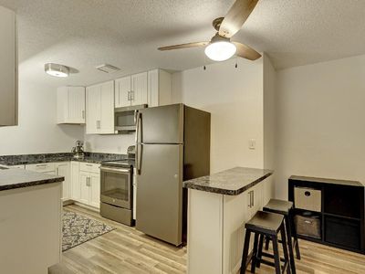 4 Pine Tree Dr APT 111, Arden Hills, MN, 55112