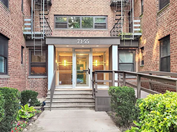 73-55 210th Street #4J, Oakland Gardens, NY 11364